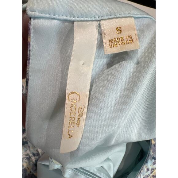 Disney Cinderella Pastel Blue Floral Fit and Flare Dress Size S Princess Cutouts - Picture 7 of 10